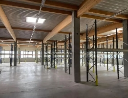 Lagerhalle2.JPG