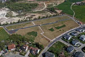 Luftbild Arenberg mit Asphalt.JPG