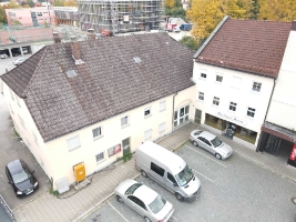 Theresienplatz 6+4.jpg