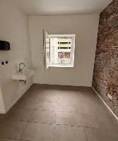 Flur mit Waschbecken.JPG