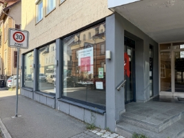 TÜ-Reutlinger-Hechingerstr 8-Eingang.jpg