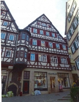 Außenansicht_Gebäude.PNG
