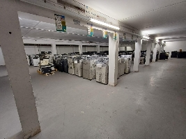 Halle Innen 3.jpg
