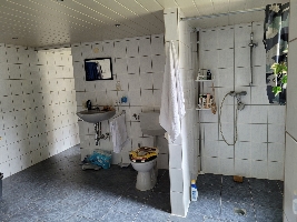 Badezimmer EG.jpg
