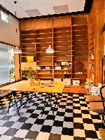 united grounds_entrance2.jpg